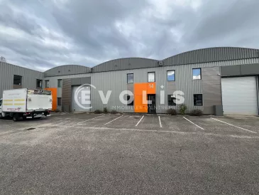 Photo 1 – location Entrepôts / activités	DARDILLY (69570)