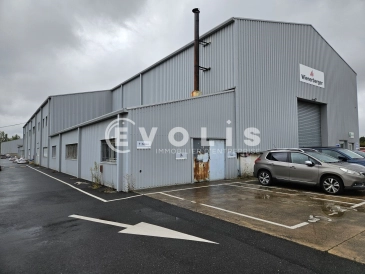 Photo 1 – location Entrepôts / activités	MAROLLES EN HUREPOIX (91630)