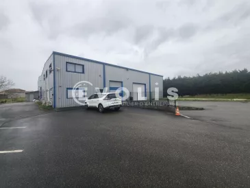 Photo 1 – vente Entrepôts / activités	SAINT JUST CHALEYSSIN (38540)