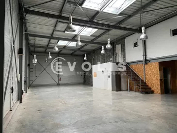 Photo 1 – location Entrepôts / activités	AUDENGE (33980)