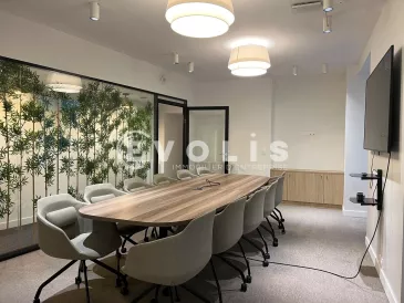 Photo 1 – vente bureaux	PARIS (75005)