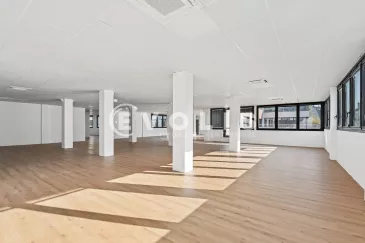 Photo 1 – location bureaux	PARIS (75011)