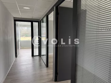Photo 1 – location bureaux	DURY (80480)