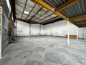 Photo 1 – location Entrepôts / activités	BORDEAUX (33300)