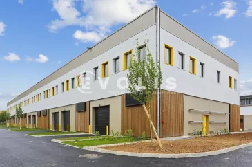 Photo 1 – location Entrepôts / activités	FRESNES (94260)