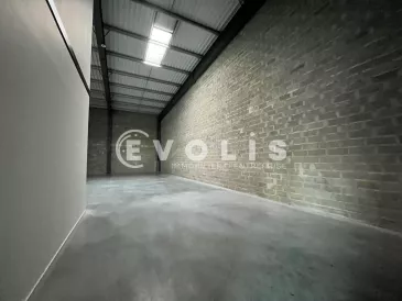 Photo 1 – location Entrepôts / activités	MERIGNAC (33700)