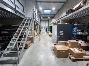 Photo 1 – vente bureaux	SAINT THIBAULT DES VIGNES (77400)