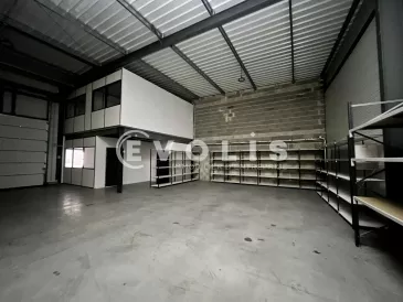 Photo 1 – location Entrepôts / activités	VILLENAVE D'ORNON (33140)