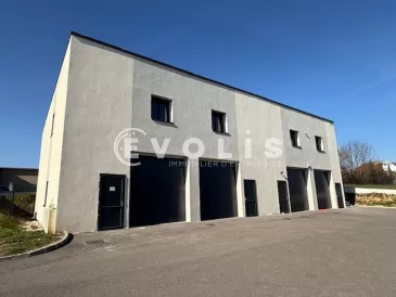 Photo 1 – vente Entrepôts / activités	CHARNECLES (38140)