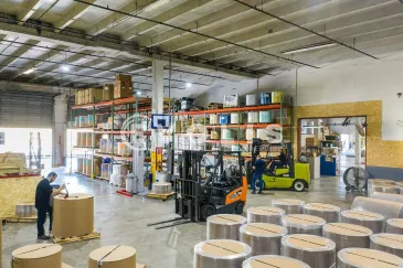 Photo 1 – location Entrepôts / activités	POMPIGNAC (33370)