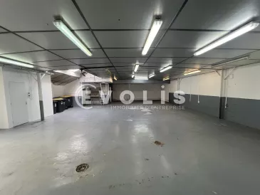 Photo 1 – vente Entrepôts / activités	SAINT MAUR DES FOSSES (94100)