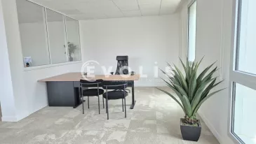 Photo 1 – location bureaux	SERRIS (77700)