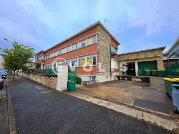 Photo 1 – location bureaux	BAGNEUX (92220)