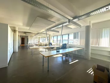Photo 1 – vente bureaux	BRUGES (33520)