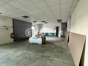 Photo 1 – location Entrepôts / activités	EYSINES (33320)