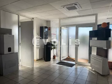 Photo 1 – location Entrepôts / activités	CAMON (80450)