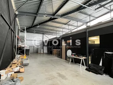 Photo 1 – location Entrepôts / activités	MERIGNAC (33700)