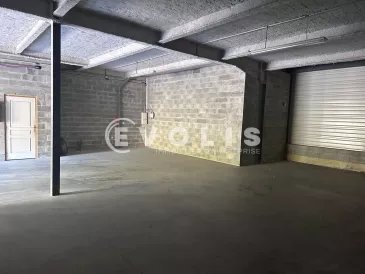 Photo 1 – location Entrepôts / activités	ARTIGUES PRES BORDEAUX (33370)