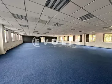 Photo 1 – location Entrepôts / activités	NANTERRE (92000)
