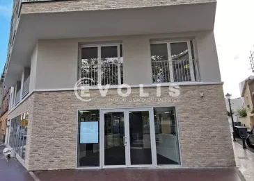 Photo 1 – location Locaux commerciaux	MONTROUGE (92120)