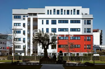 Photo 1 – location bureaux	ST PRIEST (69800)