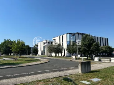 Photo 1 – location bureaux	PESSAC (33600)