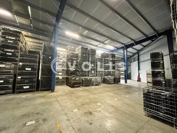 Photo 1 – location Entrepôts / activités	AMBARES ET LAGRAVE (33440)