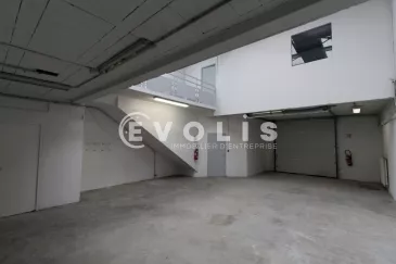 Photo 1 – location Entrepôts / activités	MOISSY CRAMAYEL (77550)