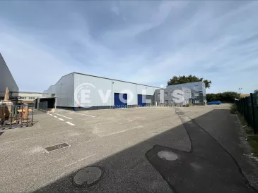 Photo 1 – location Entrepôts / activités	MIRIBEL (01700)