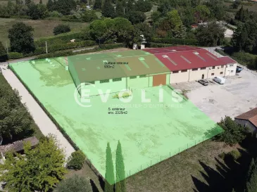 Photo 1 – location Entrepôts / activités	COURTHEZON (84350)