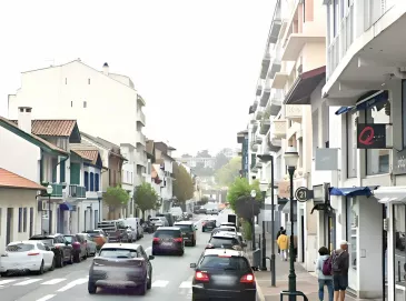 Photo 1 – location Locaux commerciaux	SAINT JEAN DE LUZ (64500)