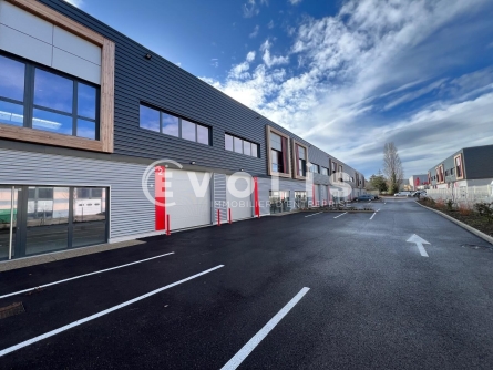 Photo 5 – location Entrepôts / activités	SAINT QUENTIN FALLAVIER (38070)