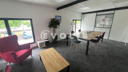 Photo 2 – vente bureaux	VENISSIEUX (69200)