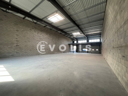 Photo 7 – location Entrepôts / activités	DAGNEUX (01120)