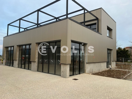 Photo 3 – vente Entrepôts / activités	TOUSSIEU (69780)