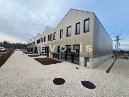 Photo 7 – vente Entrepôts / activités	TOUSSIEU (69780)