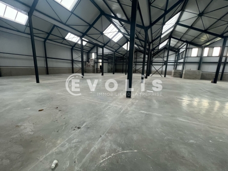 Photo 12 – vente Entrepôts / activités	TOUSSIEU (69780)