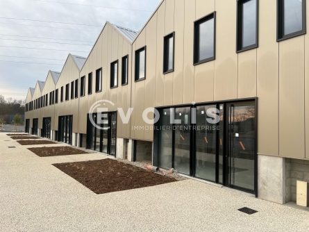 Photo 1 – vente Entrepôts / activités	TOUSSIEU (69780)