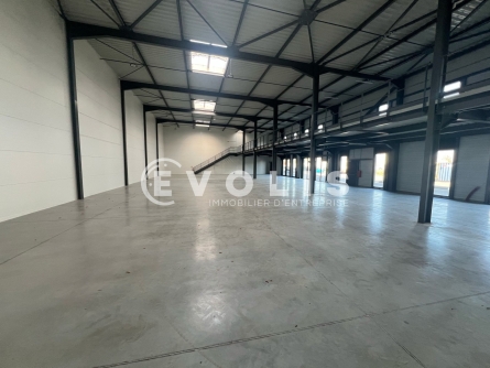 Photo 15 – location Entrepôts / activités	VILLEFONTAINE (38090)