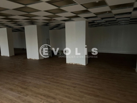 Photo 12 – location Entrepôts / activités	GENAS (69740)