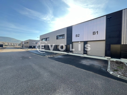 Photo 9 – vente Entrepôts / activités	TARARE (69170)