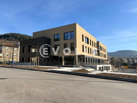 Photo 12 – vente Entrepôts / activités	TARARE (69170)
