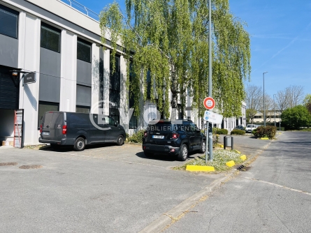 Photo 1 – location Entrepôts / activités	LOGNES (77185)