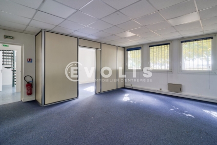 Photo 4 – location Entrepôts / activités	LOGNES (77185)