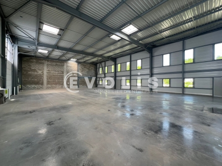 Photo 10 – vente Entrepôts / activités	SAINT GENIS LAVAL (69230)