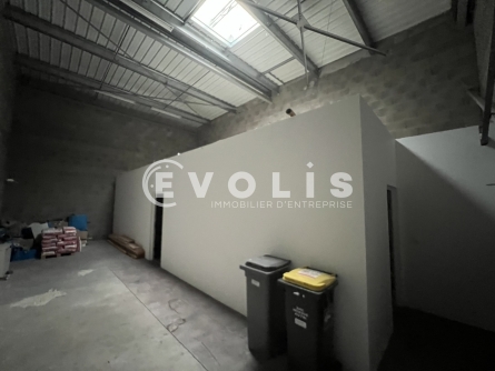 Photo 11 – location Entrepôts / activités	DECINES CHARPIEU (69150)