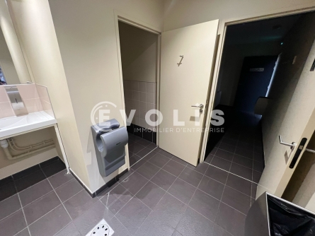 Photo 10 – vente Entrepôts / activités	MIRIBEL (01700)