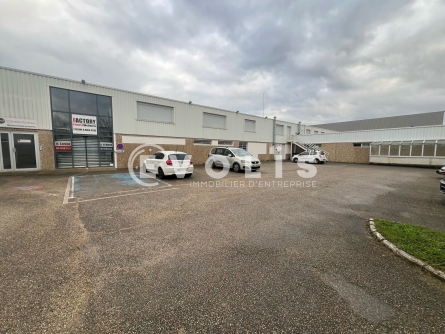 Photo 2 – vente Entrepôts / activités	MIRIBEL (01700)