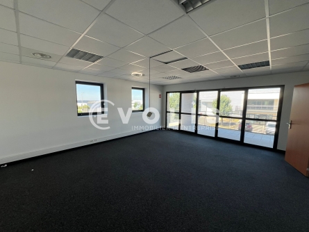 Photo 15 – location Entrepôts / activités	CHAPONNAY (69970)