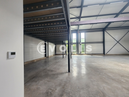 Photo 9 – location Entrepôts / activités	CHASSIEU (69680)